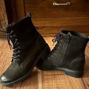 Josef Seibel new all leather black boots.